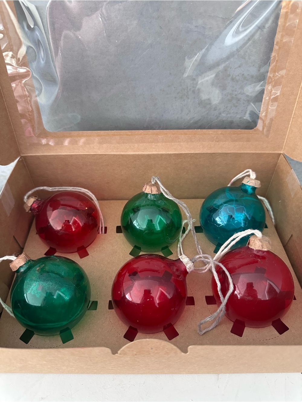 BOX OF 6 VINTAGE UNSILVERED ORNAMENTS PAPER CAPS